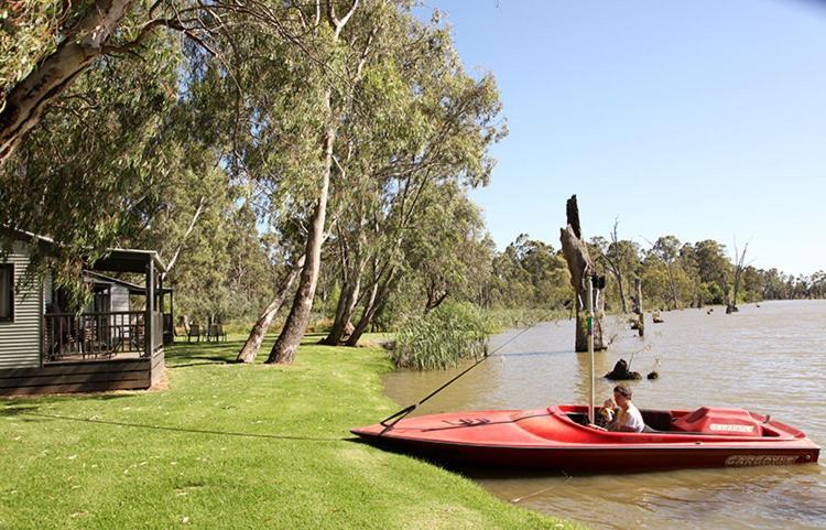 Cohuna Waterfront Holiday Park Exterior foto