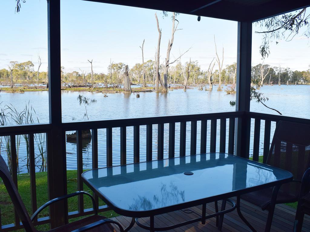 Cohuna Waterfront Holiday Park Exterior foto