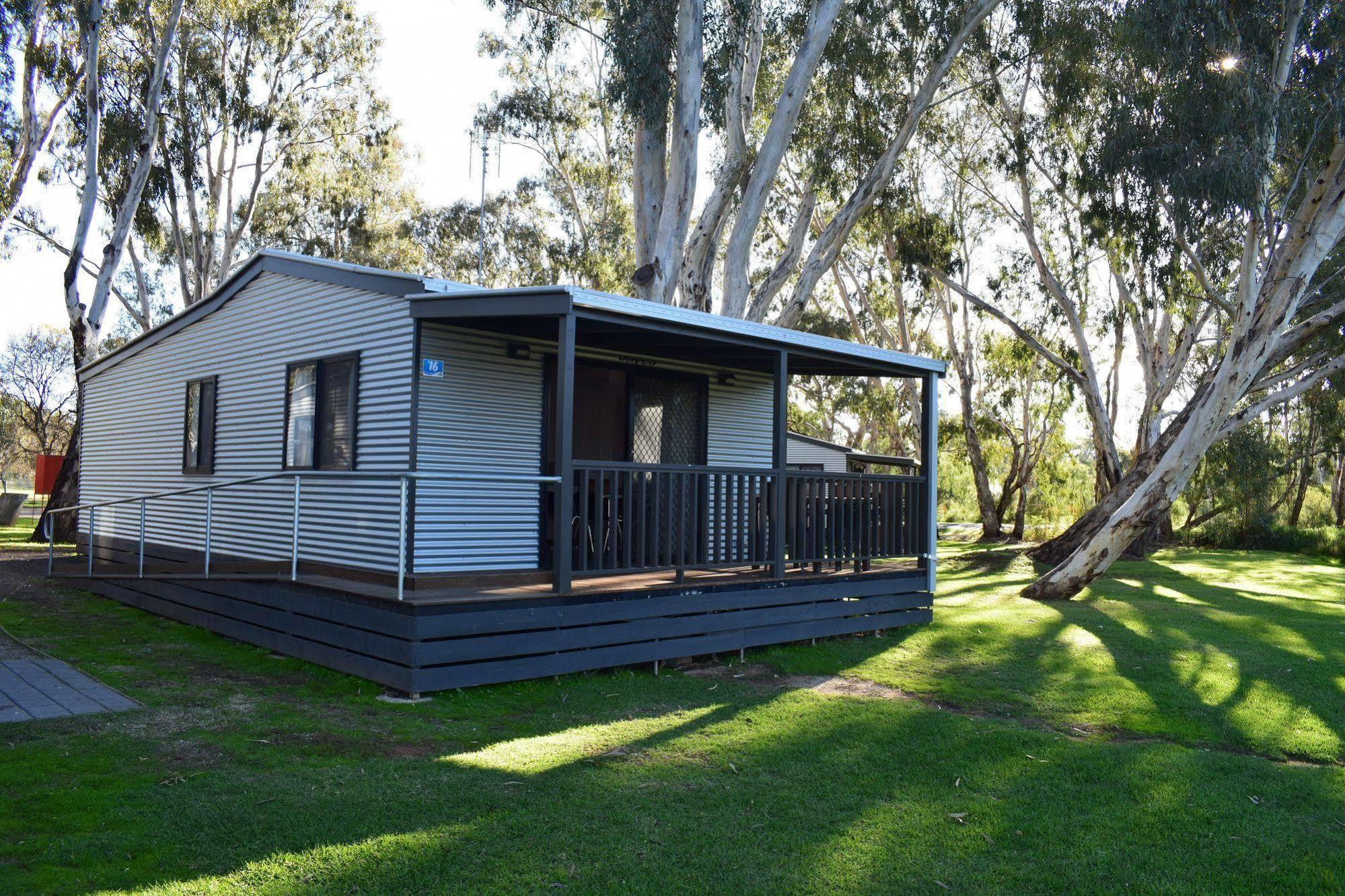 Cohuna Waterfront Holiday Park Exterior foto