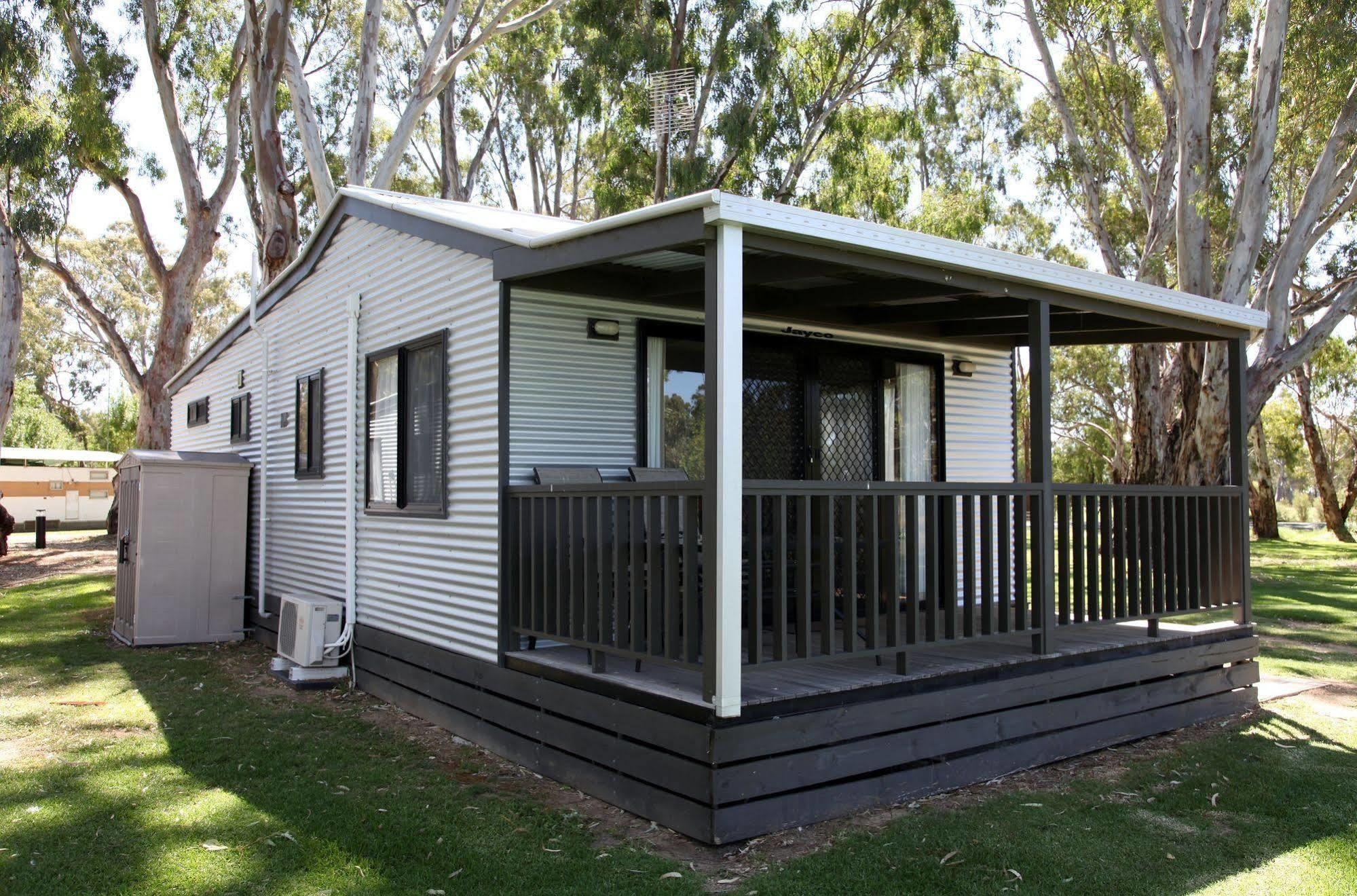 Cohuna Waterfront Holiday Park Exterior foto