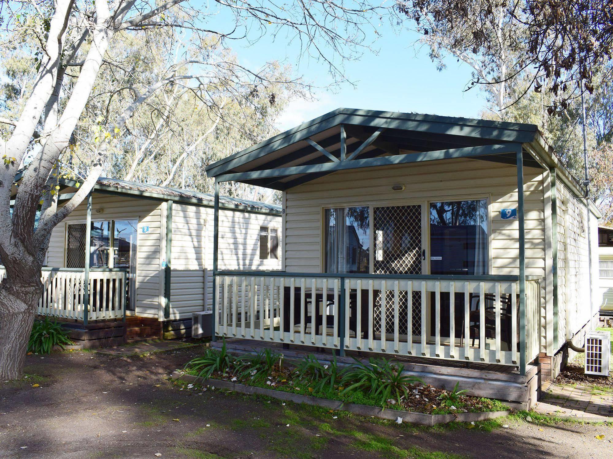 Cohuna Waterfront Holiday Park Exterior foto