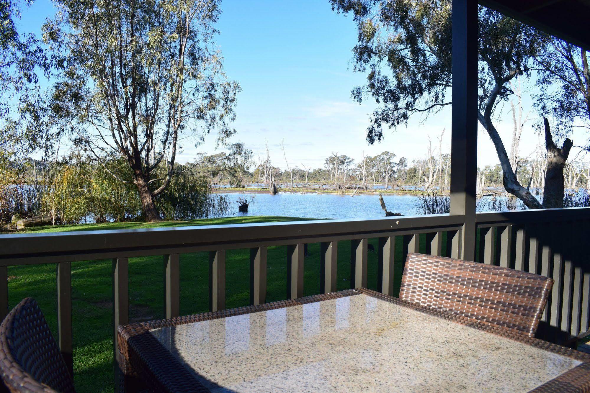 Cohuna Waterfront Holiday Park Exterior foto